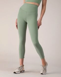 BLOCHeverhold 3/4 Legging 8 BLOCHeverhold 3/4 Legging -Dance Costumes ZCO1700 WSM TCO1700 WSM XS 2868 920fb795 7e77 4570 baf3 db6b4fdf7dfc