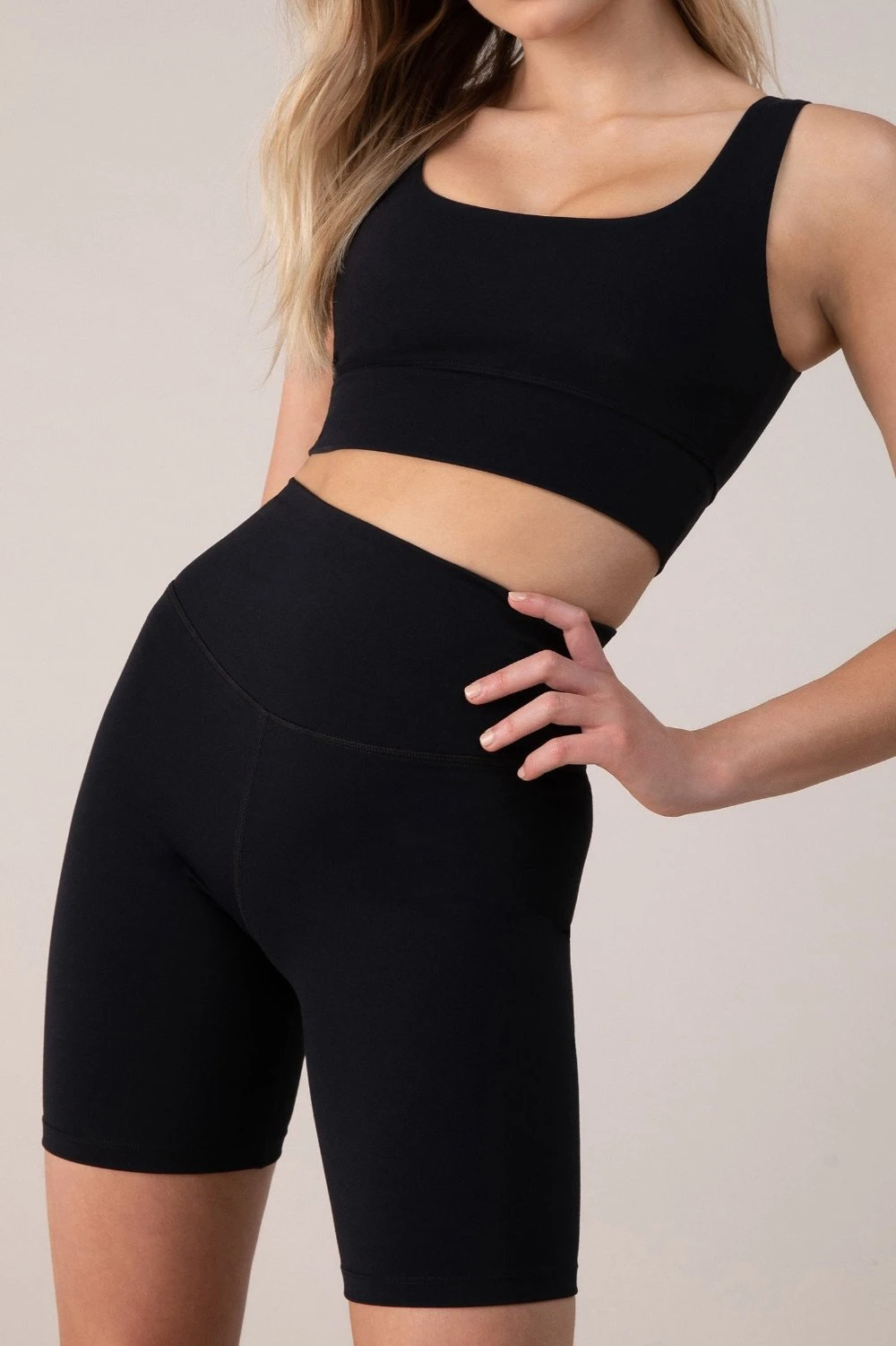 BLOCHeverhold 8 Inch Short 1 BLOCHeverhold 8 Inch Short